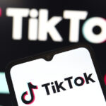 creatorii de continut tiktok din sua isi avertizeaza urmaritorii sa ii caute pe instagram sau youtube 6755c5f8e8f25
