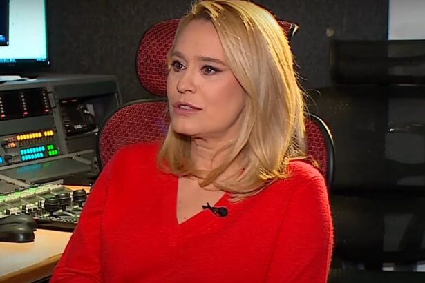 cum a aparut andreea esca de craciun alaturi de copiii ei de parintii sai si de socrii seara a prezentat stirile pro tv 676d144c2c6c1