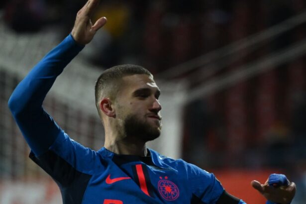 cum arata echipa etapei 19 cu doi jucatori de la fcsb si unul singur de la dinamo 6758275891389