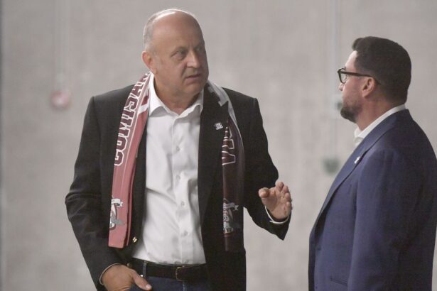 dan sucu are de scos o avere din conturi pentru salarii la genoa suma anuala e fabuloasa 6763043346f9f