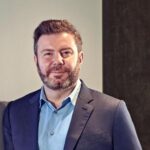 daniel dines anunta inceputul actului ii al uipath 675783b51fc1e