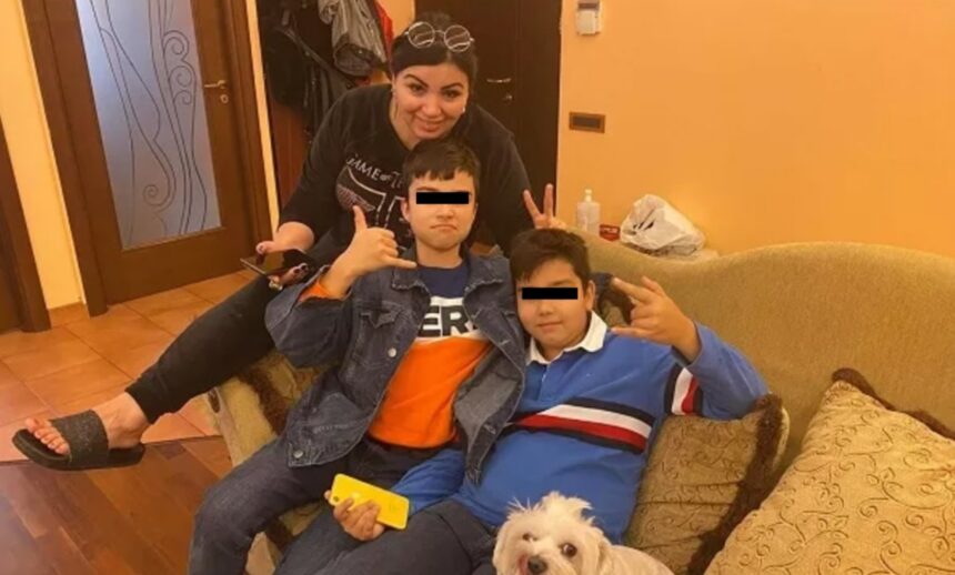 Decizia luată de Adriana Bahmuțeanu, după ce instanța a refuzat să îi acorde custodia copiilor: „Mergem la atac”. Cine se ocupă acum de băieții ei 1 decizia luata de adriana bahmuteanu dupa ce instanta a refuzat sa ii dea copiii mergem la atac cine are grija acum de baietii ei 6763d6803c016