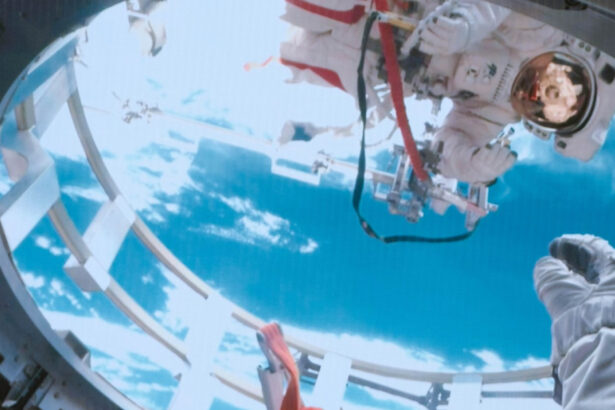 doi astronauti chinezi au batut recordul sua la plimbari spatiale cate ore a durat iesirea lor in spatiu 6762826f6def8