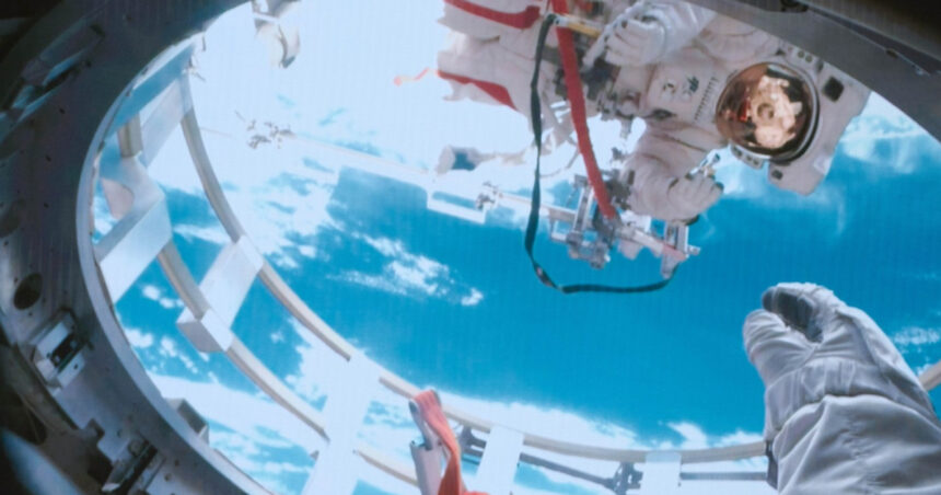 doi astronauti chinezi au batut recordul sua la plimbari spatiale cate ore a durat iesirea lor in spatiu 6762826f6def8