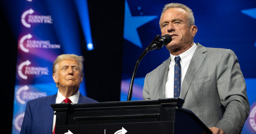 donald trump sustine teoriile conspiratiei despre vaccinuri raspandite de robert f kennedy jr ce spune despre autism 675743434d860