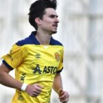 dorin rotariu da semne de viata unde a ajuns sa marcheze tot mai des fosta mare speranta a lui dinamo 67692f81e7232
