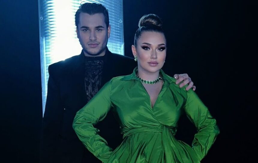 el poarta sacouri de 5 lei ea se imbraca in mii de euro cum au fost surprinsi in club vladimir tataru fost concurent romanii au talent si iubita lui 67518138d52b0