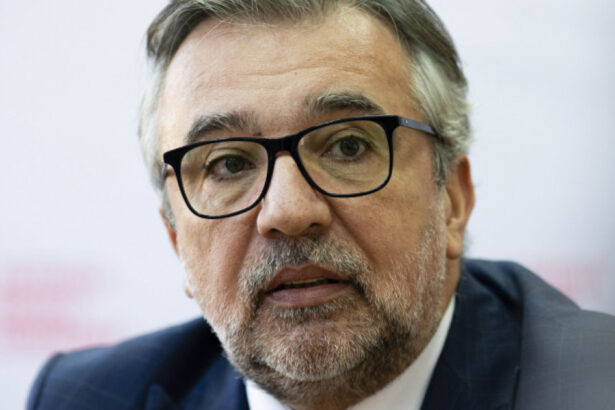 exclusiv romascanu psd dupa anuntul primarului capitalei avem doar la usr doi candidati sigur domnul nicusor dan crede ca e independent 67608c2c35cb6