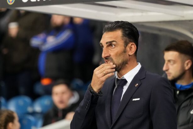 explicatiile lui elias charalambous dupa surpriza din primul 11 al fcsb lui 675b1ea8c5bf2