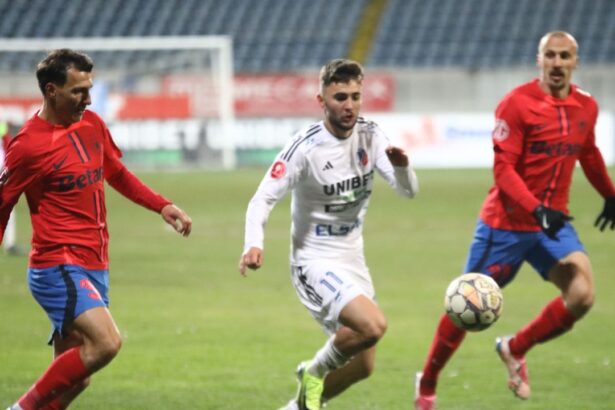 fcsb fc botosani de la 2030 live text pe sport ro ros albastrii vor revansa dupa esecul din restanta echipele de start 6755d1c2c0808