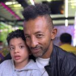 fiul lui kamara sufera de o boala grea dar are o inteligenta sclipitoare este pasionat de franceza si de antonime 674d73d2beae9