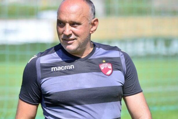 florin prunea pune la colt trei jucatori de la rapid el e in paradis nu mai joaca gata 675ebeed0a537