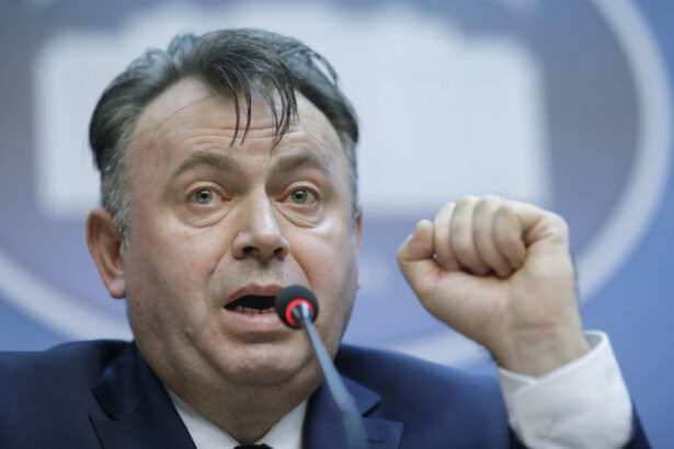 fostul ministru al sanatatii nelu tataru trimis in judecata de dna pentru luare de mita 675bd704a4eed