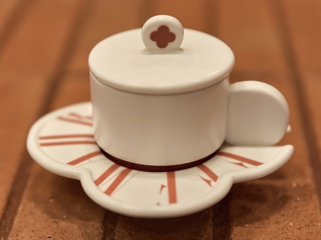 foto cafenele in magazine de moda dupa hm uniqlo primark apare zara cafe 675c55ccb588e