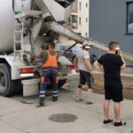 foto de la gazon la beton locatarii unui bloc din tomis plus au transformat spatiul verde in parcare ilegala 67509c712f8ac