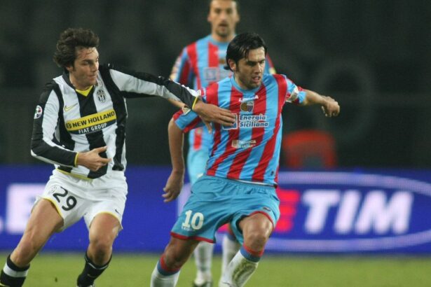 foto il recunosti gazzetta dello sport publica o fotografie cu romanul misterios din anii 2000 care a jucat in serie a 675d51377e545