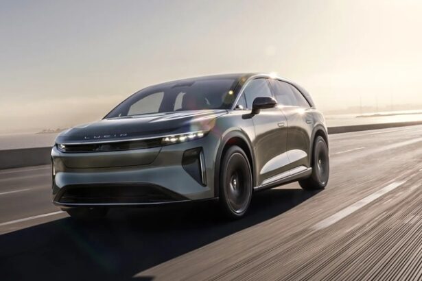 foto lucid gravity startul productiei pentru un suv electric cu un pret incredibil pentru o autonomie de 700 km 6757ce3def663