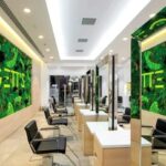 foto proprietarul unui salon de coafura din romania explica tendinta privind avansul de 50 care poate fi pierdut noi platim 50 din necazurile clientilor toti se vaita de acelasi lucru 675c04e4cdedd