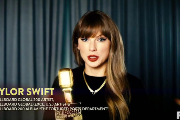 foto taylor swift a devenit cea mai premiata artista din istoria billboard music awards cate distinctii a castigat 675c50f7826bf