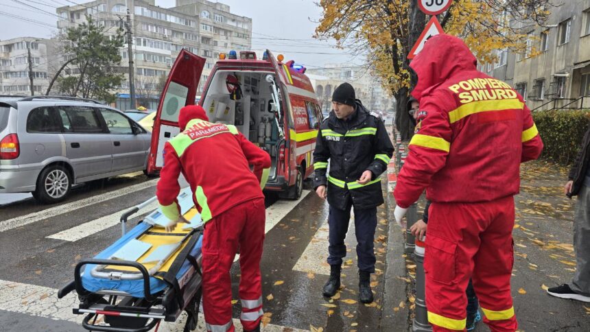 Un bărbat a fost lovit de o mașină pe trecerea de pietoni din intersecția din zona Casei de Cultură 1 foto un barbat a fost lovit de o masina pe trecerea de pietoni din intersectia din zona casei de cultura 67581179e685c