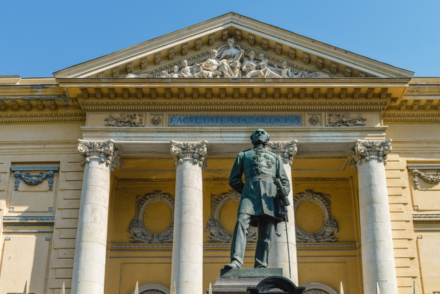 Universitatea de Medicină și Farmacie Carol Davila planifică investiții imobiliare masive, de zeci de milioane de euro 1 foto universitatea de medicina si farmacie carol davila planifica investitii imobiliare masive de zeci de milioane euro 674d05e93b804
