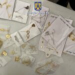 foto video peste 20 de perchezitii la constanta si in tara intr un dosar de contrabanda bijuterii valuta si parfumuri confiscate de politisti 6766f6d601f8c