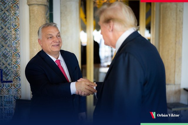foto viktor orban s a intalnit cu donald trump si cu elon musk la resedinta din florida a presedintelui ales 6757e64037023