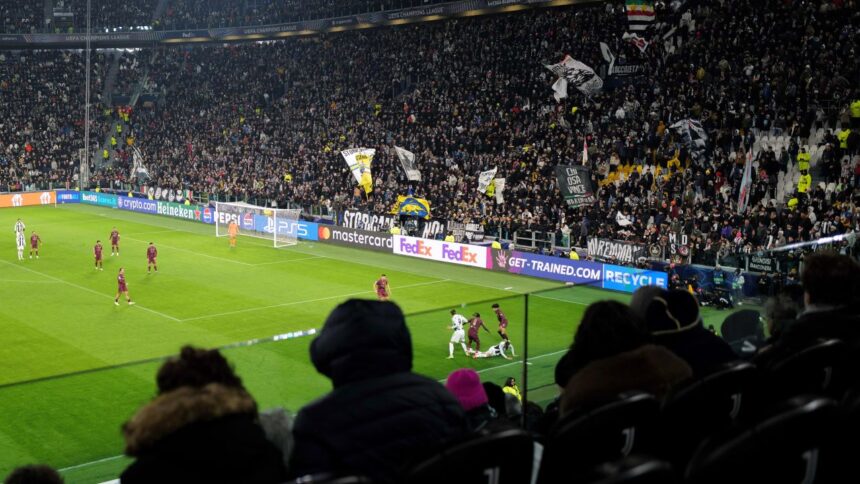 "Brutal!" Ce au pățit fanii lui Manchester City care nu au mai suportat și voiau să plece la 2-0 pentru Juve 1 galerie foto brutal ce au patit fanii lui manchester city care n au mai suportat si voiau sa plece la 2 0 pentru juve 675a0cf147d1e