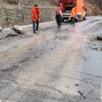 galerie foto caderi de pietre pe dn 10 care leaga buzaul de brasov ca urmare a ploilor abundente recomandari pentru soferi 6756f941895ce