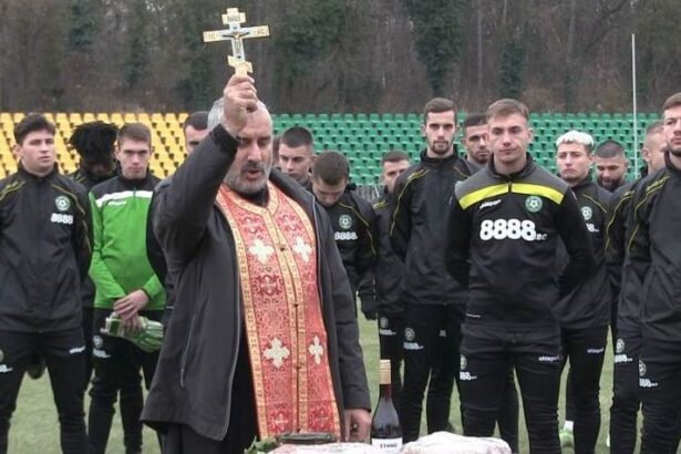 galerie foto fc dobrogea 1919 lupta pentru promovarea directa in prima liga vecina anul trecut a fost antrenata de starul cu 10 sezoane in serie a si premier l 675284040503d