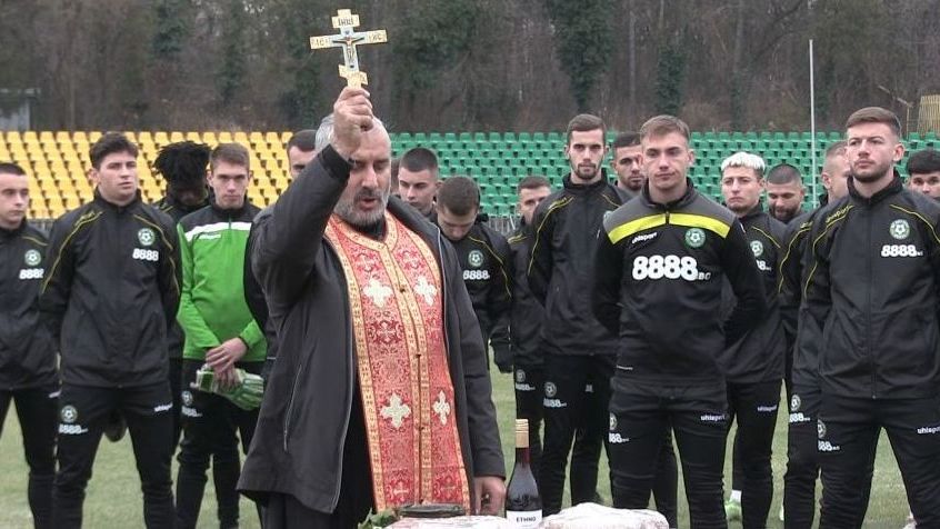 galerie foto fc dobrogea 1919 lupta pentru promovarea directa in prima liga vecina anul trecut a fost antrenata de starul cu 10 sezoane in serie a si premier l 675284040503d