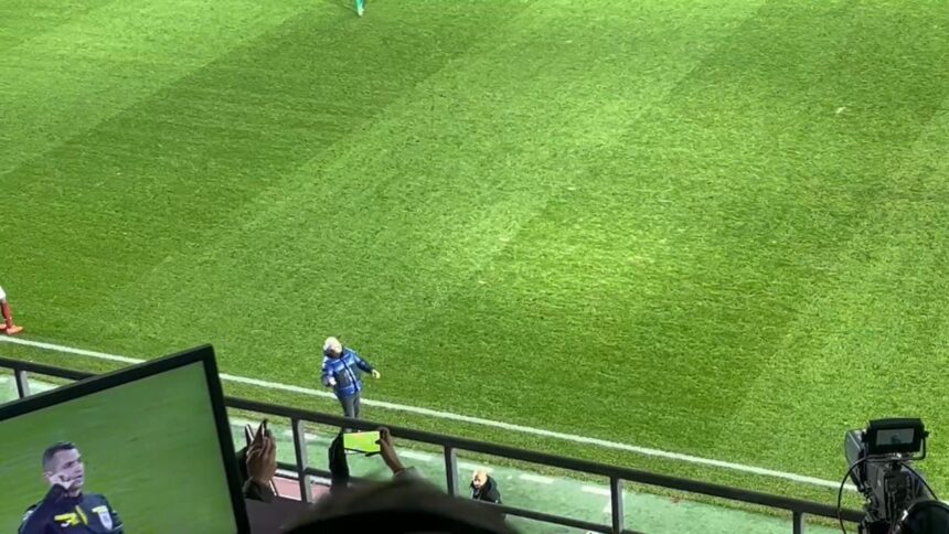 galerie foto marius sumudica a recidivat derapajul antrenorului lui rapid din timpul meciului cu gloria buzau 676087f0e5f78