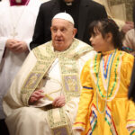 galerie foto papa francisc face apel la curaj pentru a crea o lume mai buna mesajul transmis in predica sa din ajunul craciunului 676b33a519517
