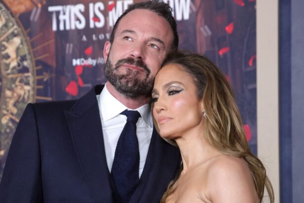 gestul facut de jennifer lopez si ben affleck inainte de craciun fanii speculeaza ca urmeaza marea impacare 676acd2fc807c