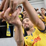 gicu grozav pus la colt pentru gafa din meciul cu u cluj daca era un copil intelegeam 675e868899060