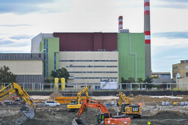 grupul maghiar mvm cu legaturi stranse cu rusia vrea sa achizitioneze pachetul majoritar al e on energie romania 67613c7ebce17