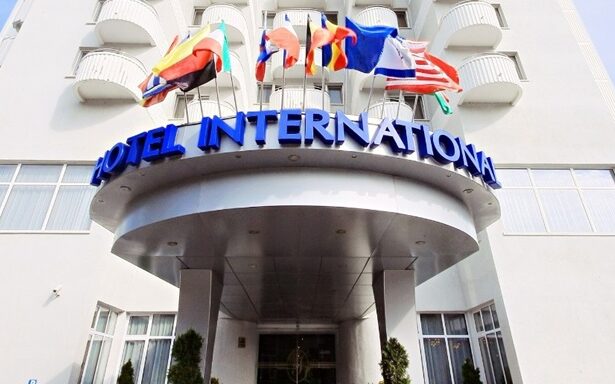hotelul international baile felix iubit de milioane de romani preluat de un gigant mondial 676a7aed35ffc