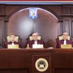 iata cine sunt judecatorii ccr care au decis anularea primului tur al alegerilor prezidentiale si ce atributii au unul dintre ei este din medgidia 6758bed722b13