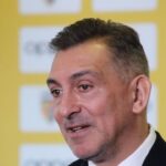 ilie dumitrescu a reactionat cand a auzit ce scuza a gasit dan petrescu pentru esecul cu u cluj cam asta e 675766016e34d
