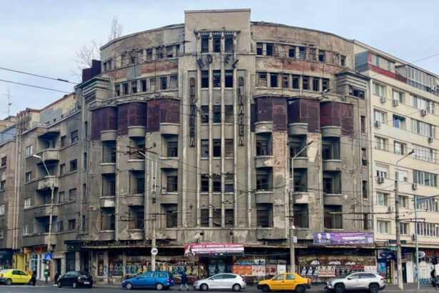 impozite majorate pentru 13 cladiri degradate din sectorul 1 acestea pot pune viata oamenilor in pericol 67659992f4124