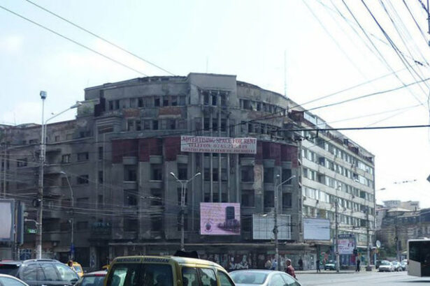 impozite majorate puternic pentru unele cladiri in degradare din bucuresti precum ruina unui hotel 676594116941e