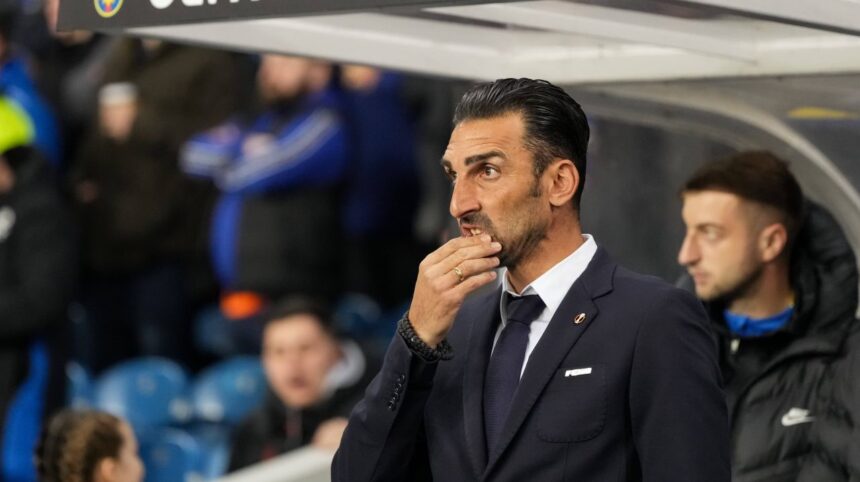 in sfarsit il lauda cineva si pe elias charalambous pentru rezultatele lui fcsb 676c1b9db160d