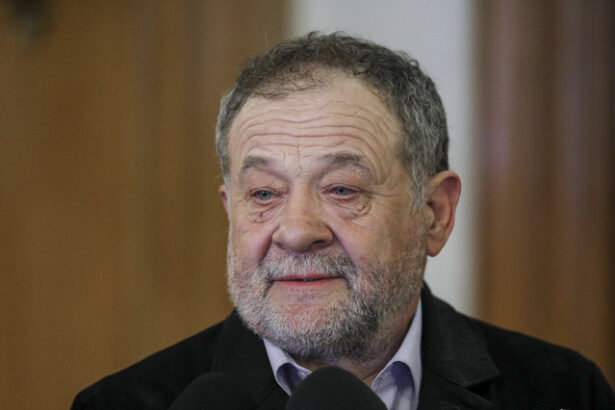 instanta a dispus inceperea judecatii in dosarul fostului presedinte al cj vaslui dumitru buzatu 676582369a557