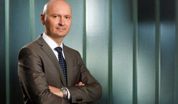 interviu exclusiv gabriel sincu country manager tmf romania ma tem ca dupa petrecerea la care asistam acum dupa ce se termina alegerile va trebui sa impartim intre noi 6762a37882b69