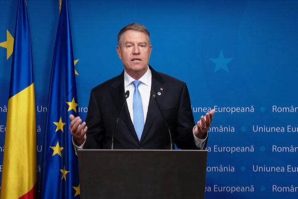 iohannis la bruxelles a innebunit din cauza psd cere partidelor sa revina la negocieri pentru ca creste valul extremist video 67642371c65be