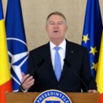 iohannis tot mai singur la cotroceni mesaj de anul nou incheiem un an complicat este nevoie de maturitate si asumarea responsabilitatii video 6773e6f0226f9