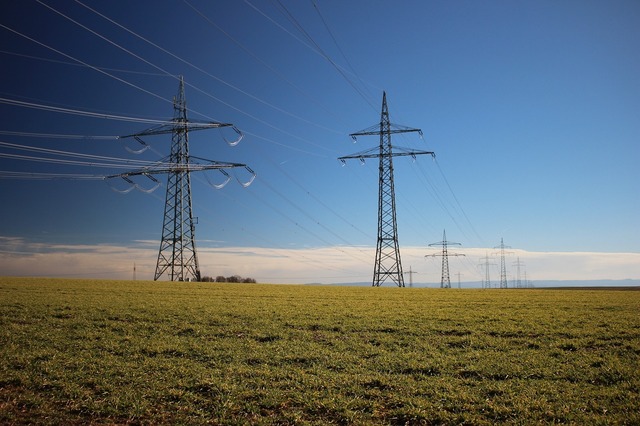 Jumătate din SUA sunt expuse unui risc ridicat de deficit de energie în următorul deceniu, conform unei autorități de reglementare. 1 jumatate din sua sunt expuse unui risc ridicat de deficit de energie in urmatorul deceniu spune o autoritate de reglementare 676ed2153e98e