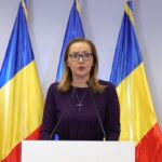 lasconi si a propus sa ne scape de rusia ma bucur ca nu v ati jucat ruleta ruseasca cu aceste alegeri dumnezeu ne va ajuta sa tinem departe rusia de tara noastra 674df8cb4a1c3