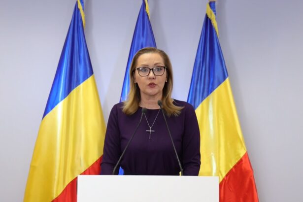 lasconi si a propus sa ne scape de rusia ma bucur ca nu v ati jucat ruleta ruseasca cu aceste alegeri dumnezeu ne va ajuta sa tinem departe rusia de tara noastra 674df8cb4a1c3