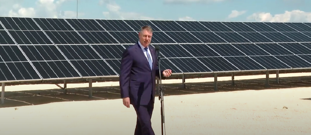 LEGE pe ultima sută de metri în energie: Prețul reglementat angro al gazelor pentru populație, prelungit până la primăvară. Obligația de stocare eliminată pentru toți prosumatorii. 1 lege pe ultima suta de metri in energie pretul reglementat angro al gazelor pentru populatie prelungit pana la primavara obligatia de stocare eliminata pentru toti prosumatorii 67659abd08406